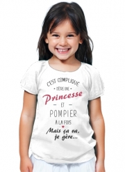 T-Shirt Fille C'est compliqué d’être une princesse et pompier