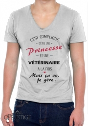 T-Shirt homme Col V C'est compliqué d'être une princesse et vétérinaire à la fois
