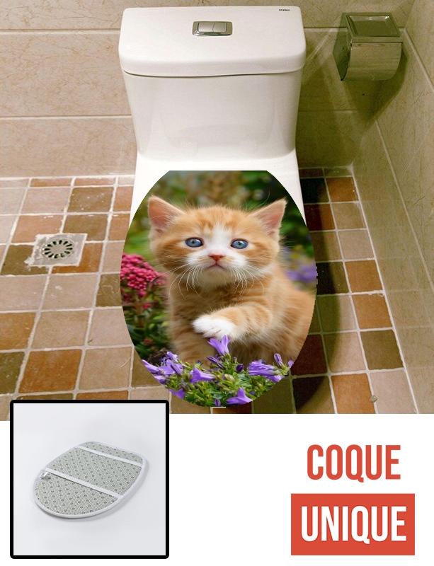 Housse de toilette - Décoration abattant wc Bébé chaton mignon marbré rouge dans le jardin