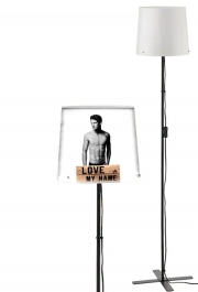 Lampadaire Jeremy Irvine Love is my name
