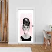 Poster de porte Audrey Hepburn bubblegum