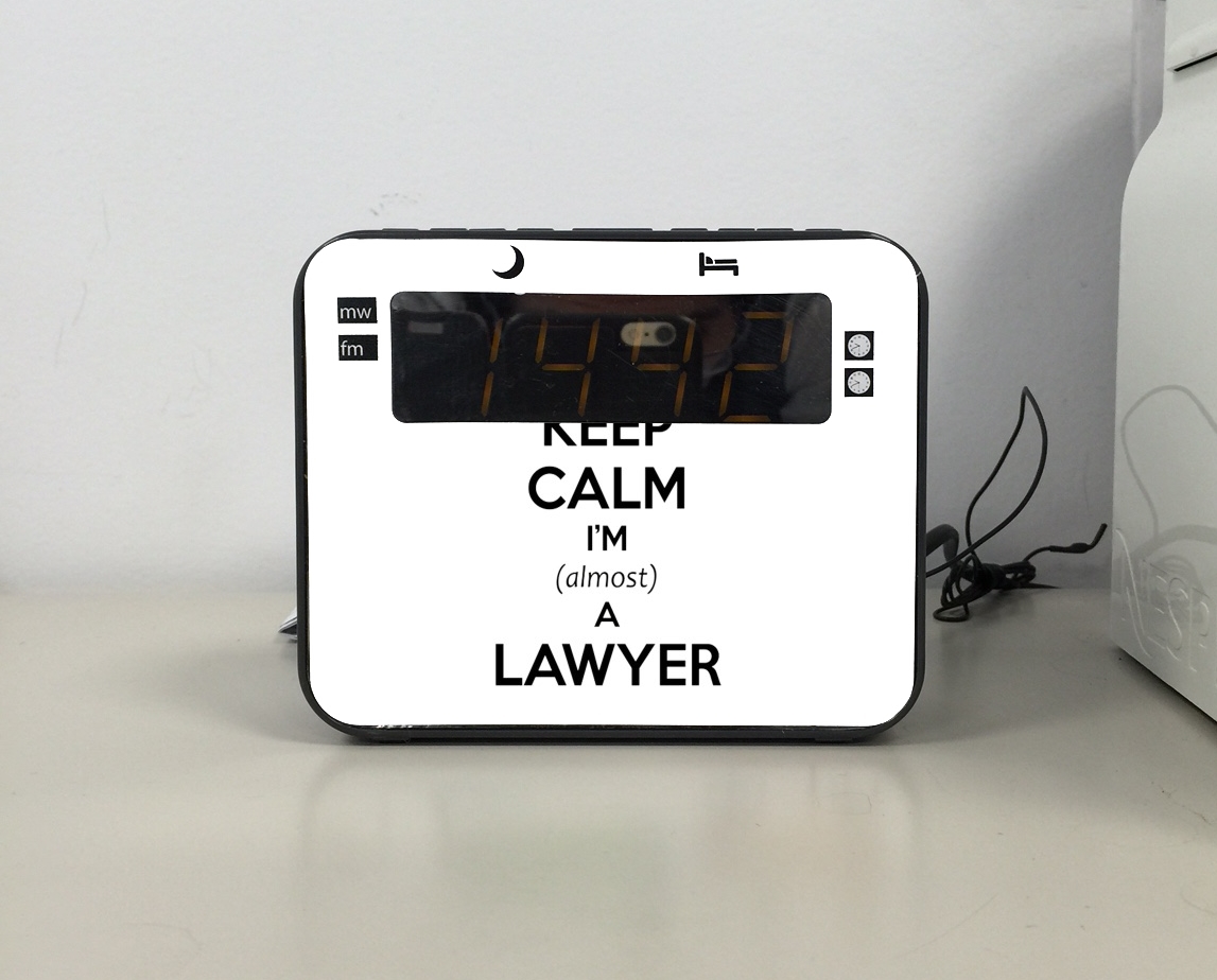 Radio réveil Keep calm i am almost a lawyer cadeau étudiant en droit
