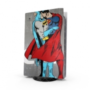 Autocollant Playstation 5 - Skin adhésif PS5 Superman And Batman Kissing For Equality